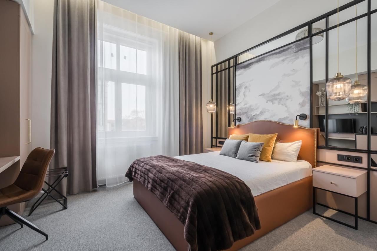 Astoria Boutique Suites- Best Location By Bqa บูดาเปสต์ ภายนอก รูปภาพ