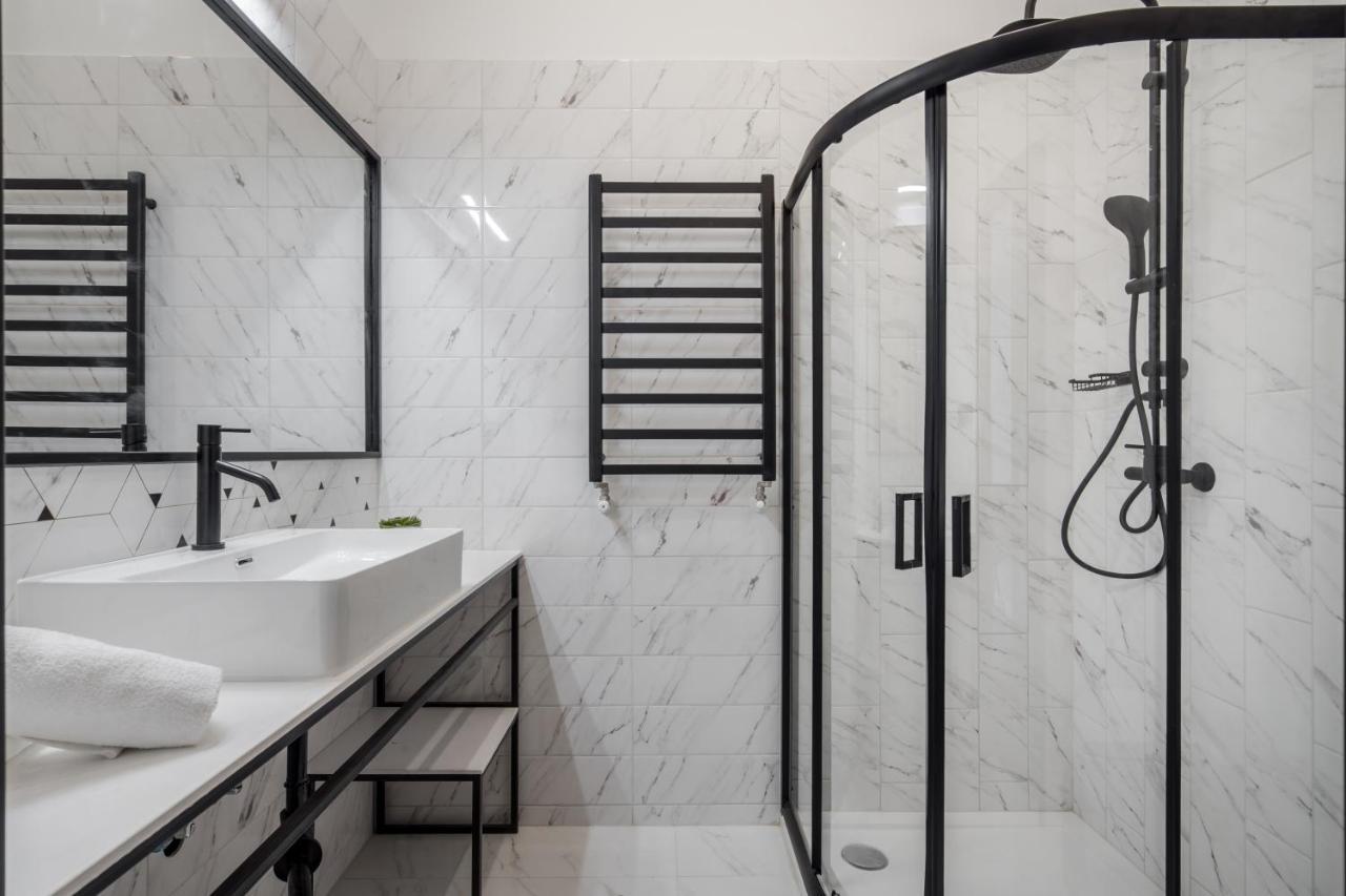 Astoria Boutique Suites- Best Location By Bqa บูดาเปสต์ ภายนอก รูปภาพ