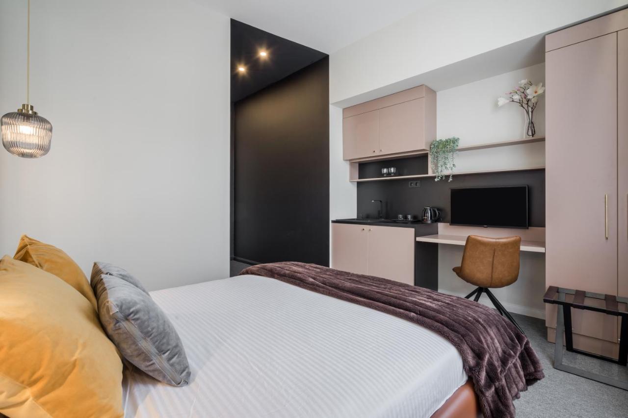 Astoria Boutique Suites- Best Location By Bqa บูดาเปสต์ ภายนอก รูปภาพ