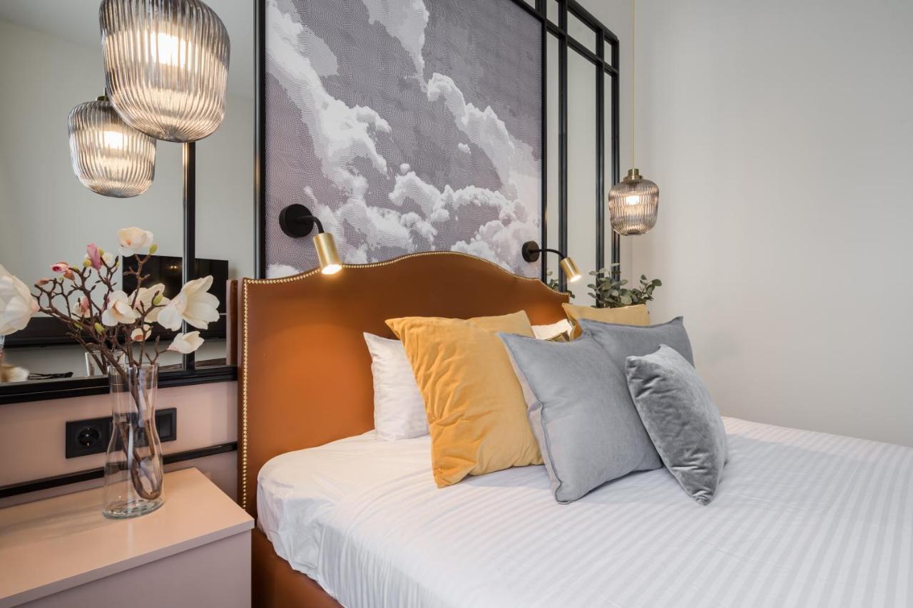 Astoria Boutique Suites- Best Location By Bqa บูดาเปสต์ ภายนอก รูปภาพ