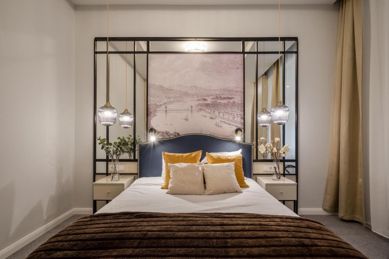 Astoria Boutique Suites- Best Location By Bqa บูดาเปสต์ ภายนอก รูปภาพ