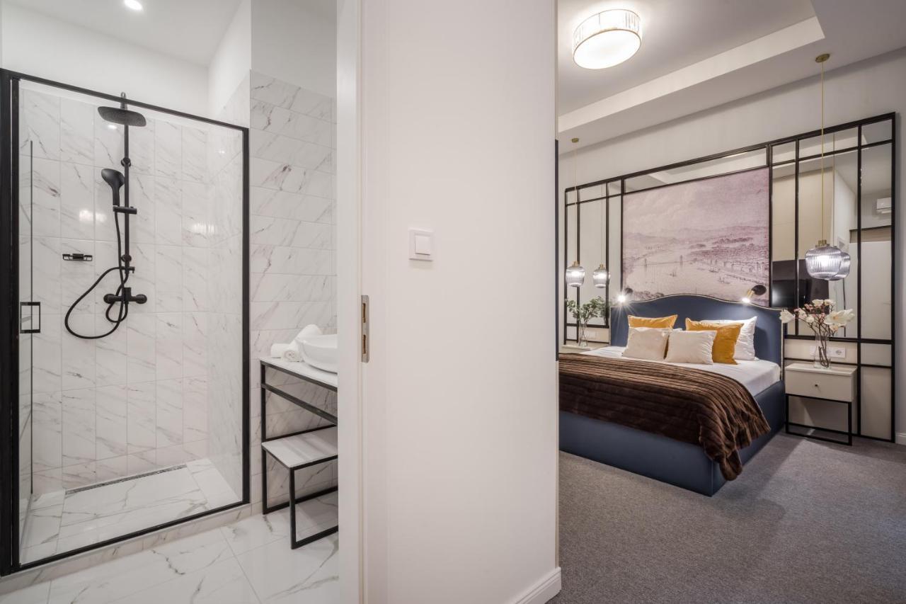 Astoria Boutique Suites- Best Location By Bqa บูดาเปสต์ ภายนอก รูปภาพ