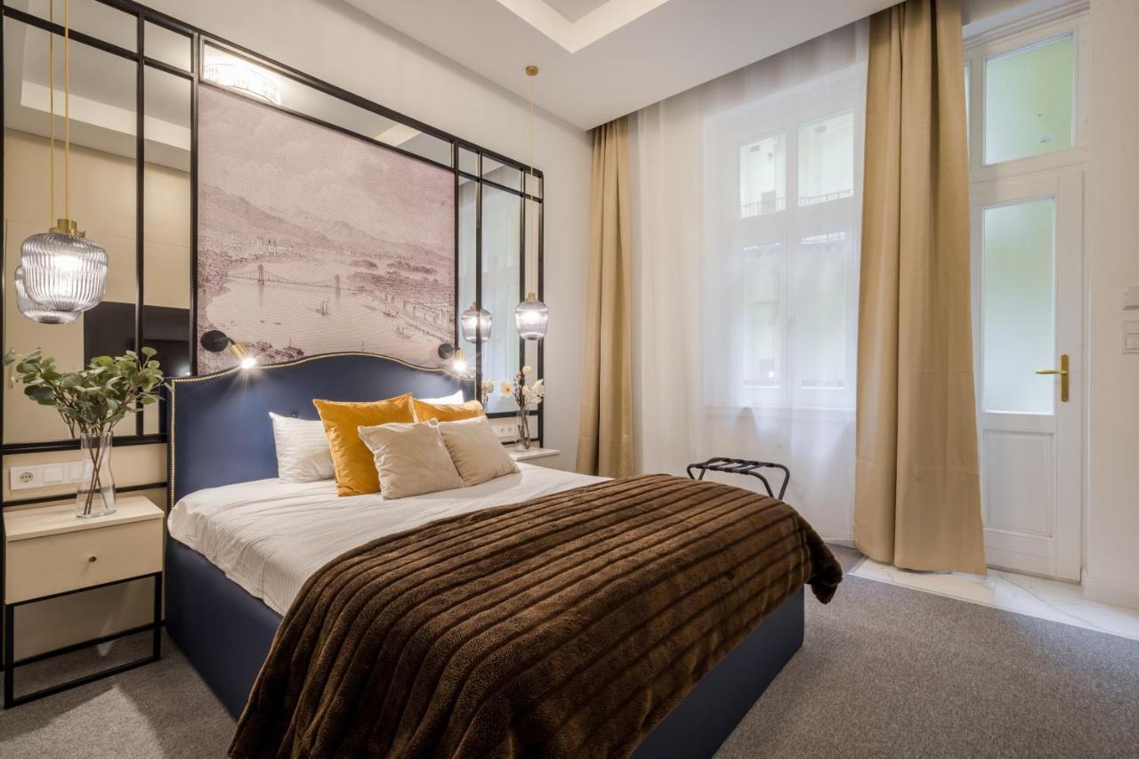 Astoria Boutique Suites- Best Location By Bqa บูดาเปสต์ ภายนอก รูปภาพ