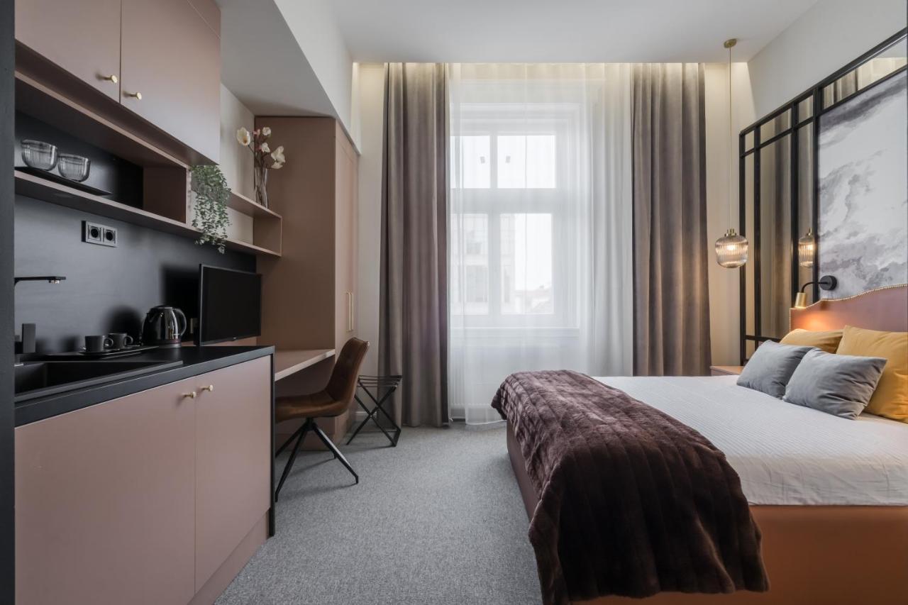 Astoria Boutique Suites- Best Location By Bqa บูดาเปสต์ ภายนอก รูปภาพ