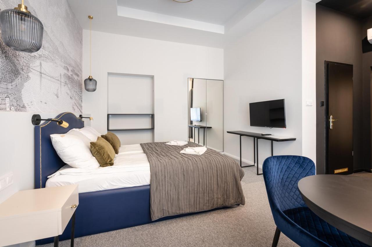 Astoria Boutique Suites- Best Location By Bqa บูดาเปสต์ ภายนอก รูปภาพ
