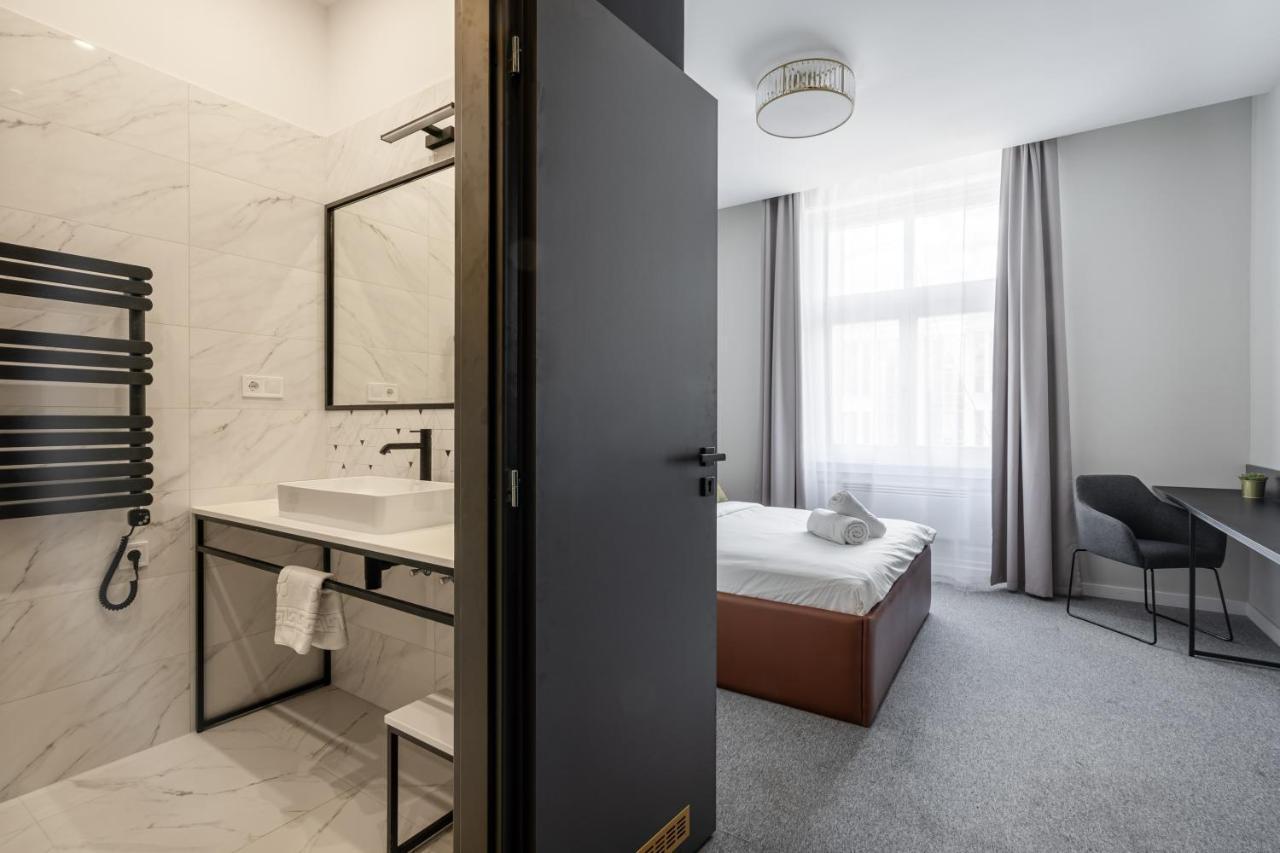 Astoria Boutique Suites- Best Location By Bqa บูดาเปสต์ ภายนอก รูปภาพ